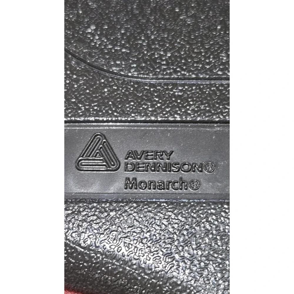 Avery Dennison Monarch 1130 Labeler pricing gun w/ 3/4 roll labels MADE IN USA